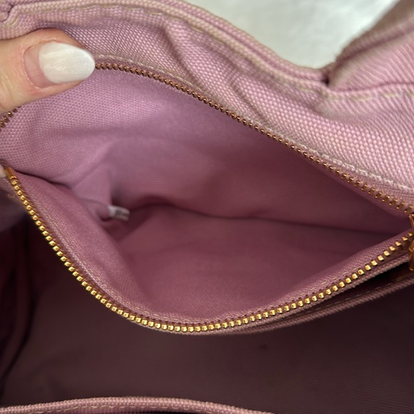 Prada Bundle - Picture 16 of 17